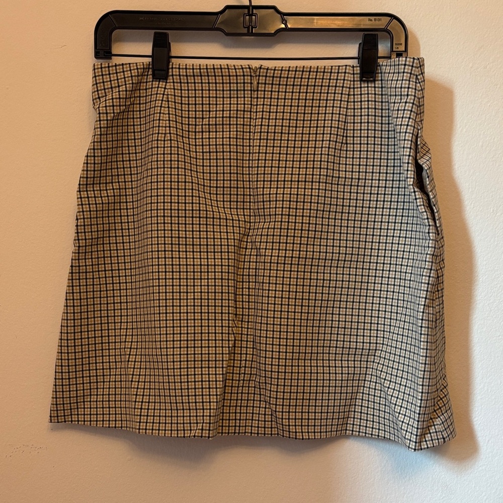 Wilfred Aritzia Black, Tan, and White Grid Mini Skirt - Picture 5 of 5
